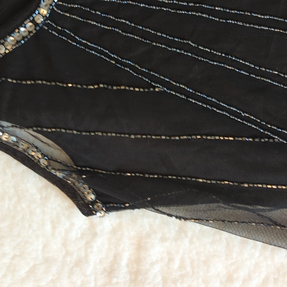 Bead Embellished Tank Size Large - Picture 2 of 6